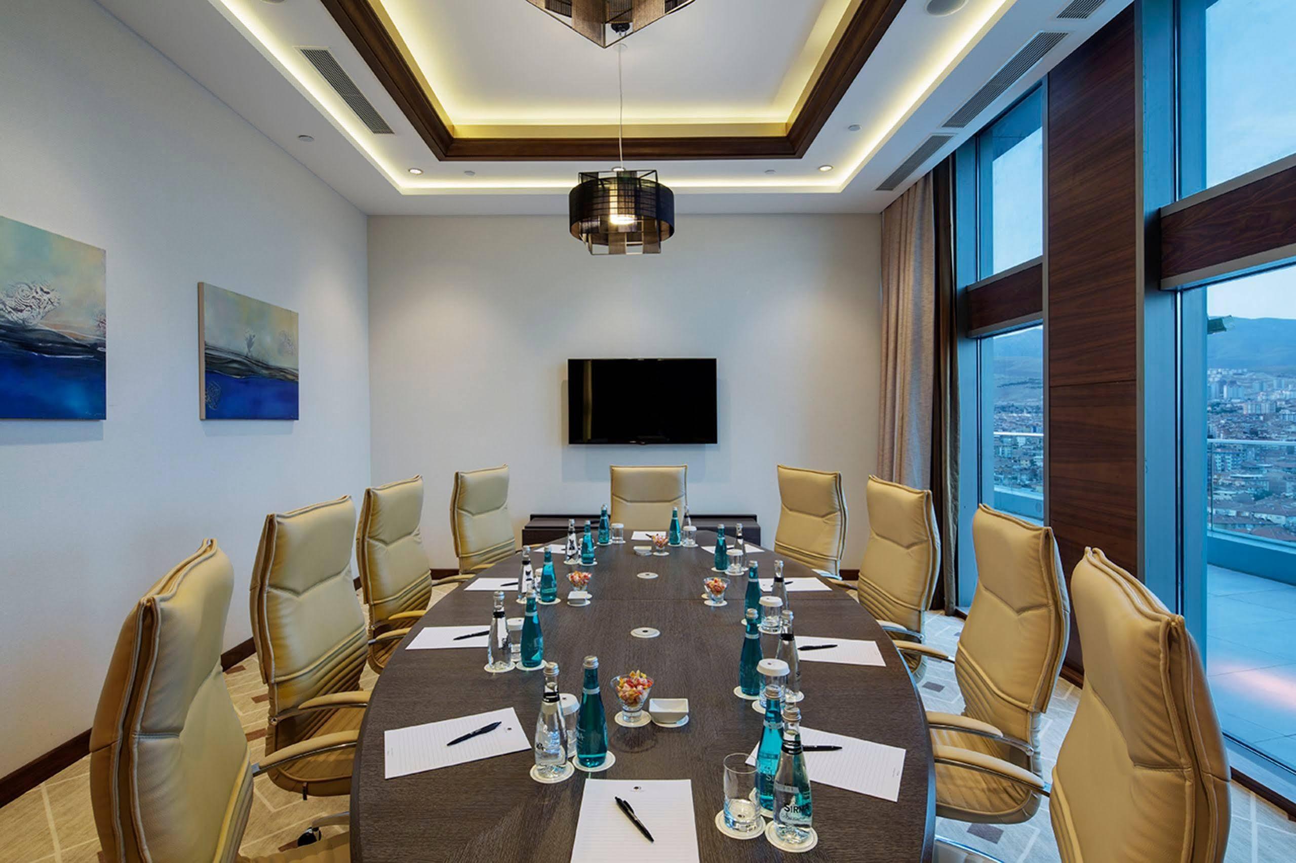 Moevenpick Malatya Hotel Extérieur photo